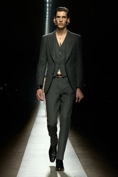 Look 41